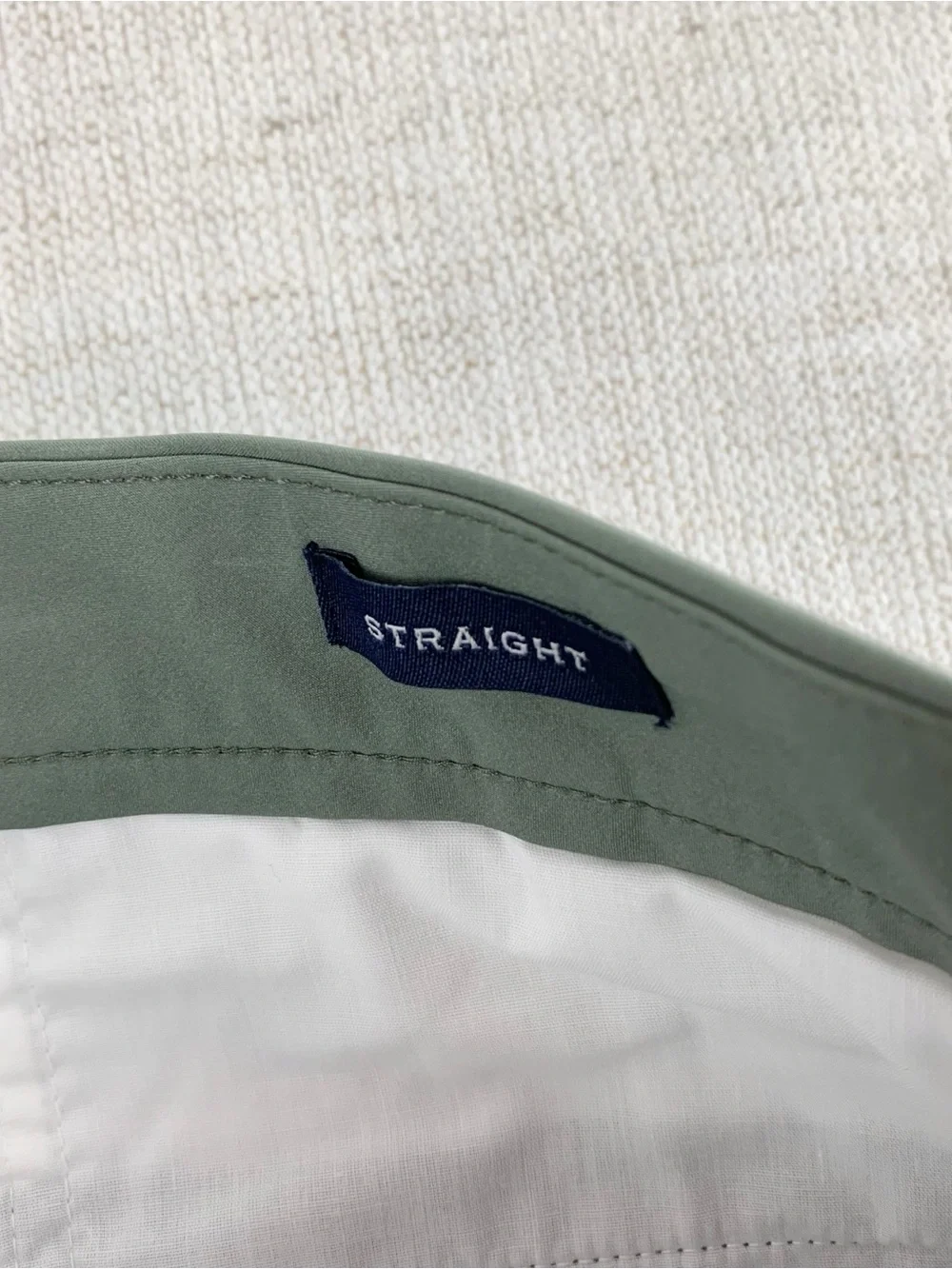 J crew New Men's straight-fit tech chino pant performance in Olive green 28x32